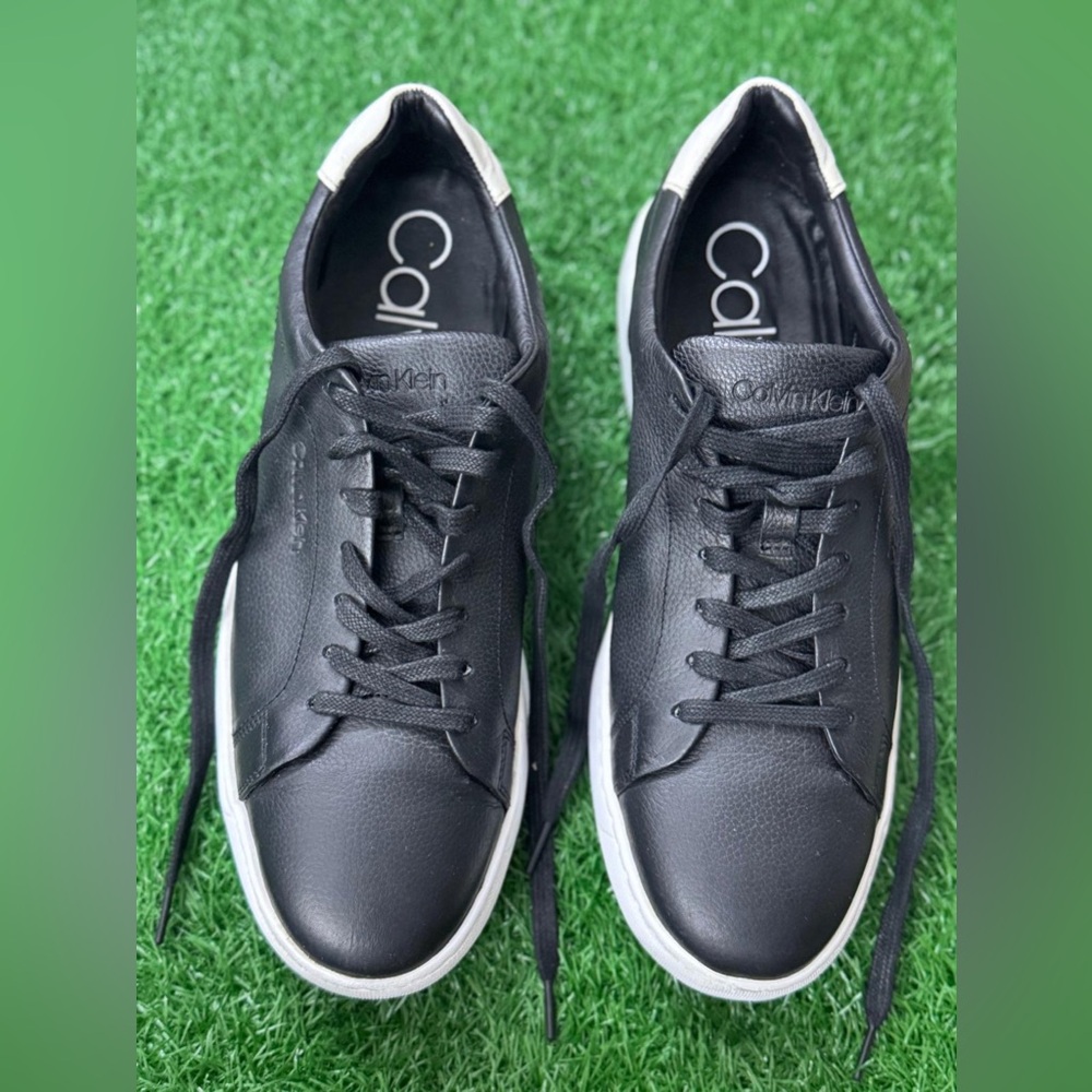 Calvin Klein Black and White Men's‎ Sneakers Size 11